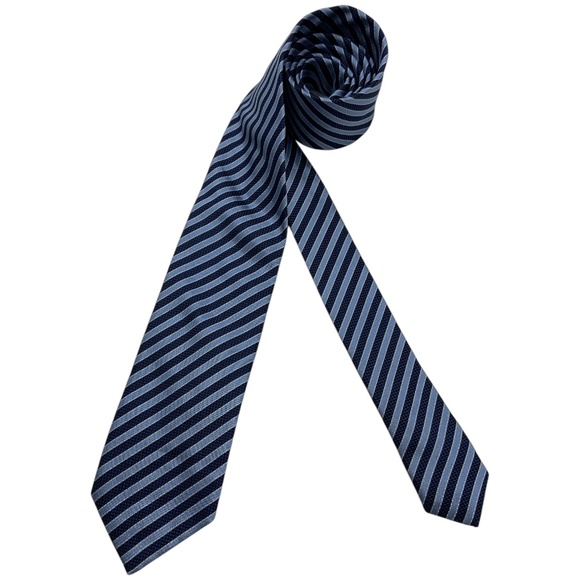 HUGO BOSS RED LABEL Navy/Blue Silk LUXURY Slim Tie ITALY - Picture 1 of 4